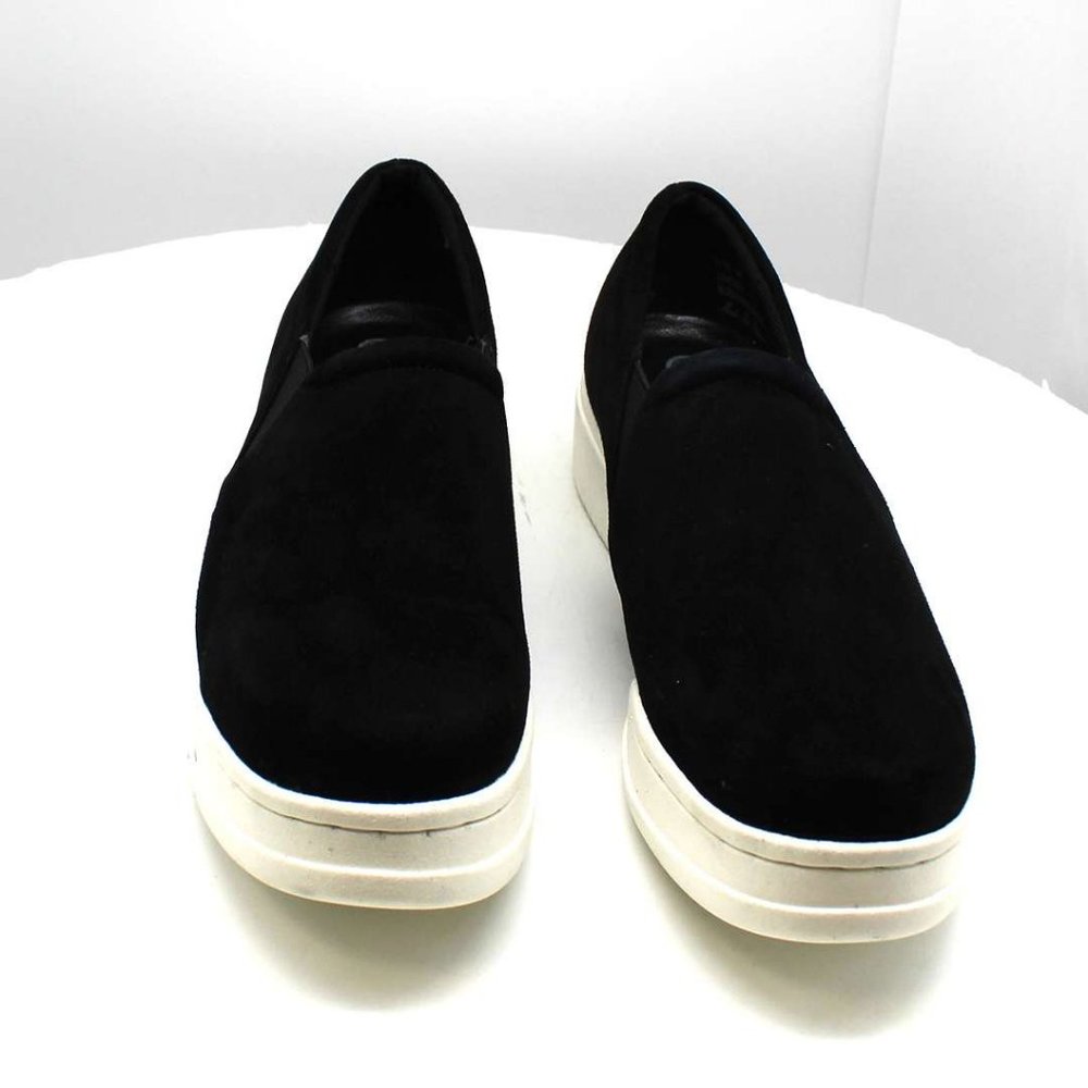 Bella Vita Women's Maribel Sneakers Women's Shoes(size 9) - Picture 2 of 8